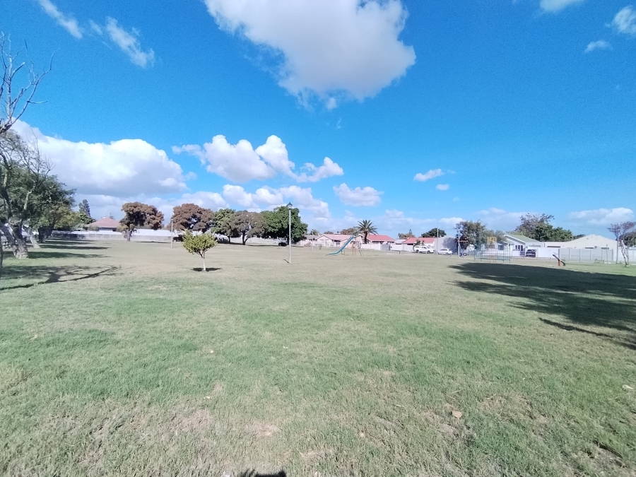 4 Bedroom Property for Sale in Protea Heights Western Cape